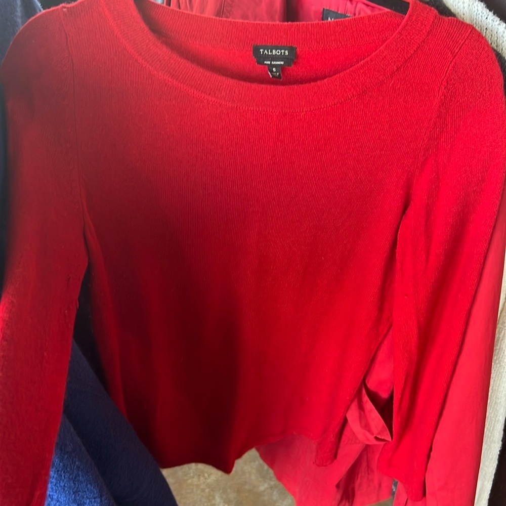 Perfect condition hundred percent cashmere Talbots lightweight sweater